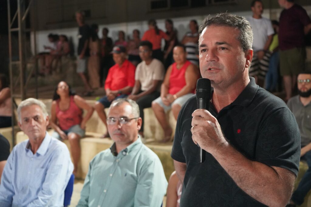 Edson-Pirola-1024x682 Na Morada do Ribeirão, prefeito Marcus autoriza reforma da primeira escola