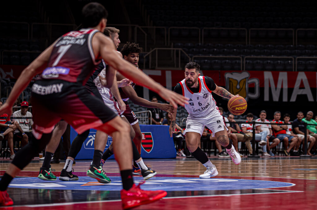 Flamengo-vence-Franca-Paula-Reis-CRF-1-1024x681 FlaBasquete atropela Franca por 103 a 72 e decidirá mais um Super 8