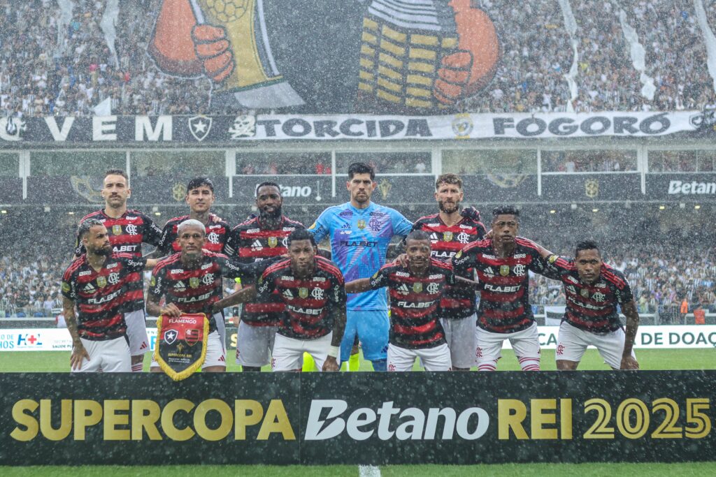 Flamengo-tricampeao-poster-Fernando-Torres-CBF-1024x683 Flamengo trilegal fatura a Supercopa do Brasil