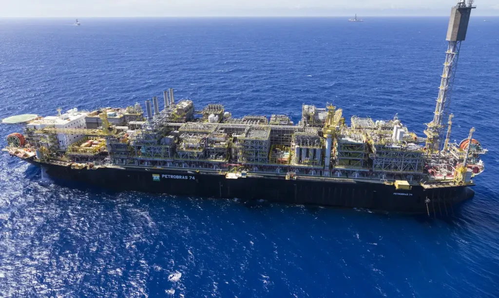 P74-Campo-de-Buzios-Andre-Ribeiro-Agencia-Petrobras-1024x613 Petrobras confirma nova descoberta de óleo no campo de Búzios