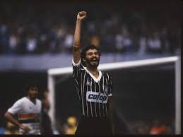 Socrates-no-Corinthians-Irmo-Celso-Corinthians Sócrates: um doutor no futebol e na vida