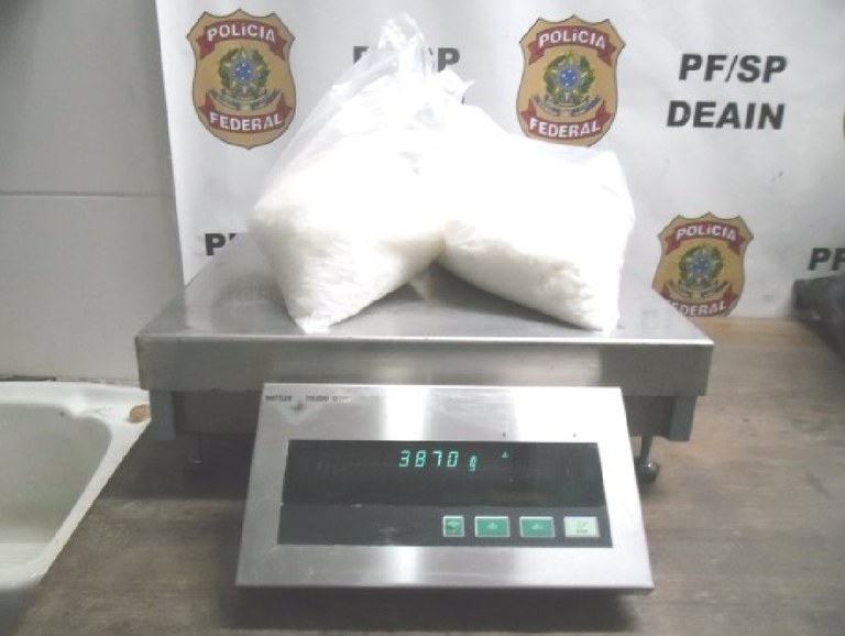 Droga-3-Agencia-PF-4 PF apreende quase 15 kg de drogas com passageiros de voos internacionais
