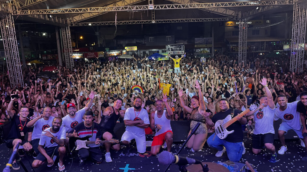 Guriri-segunda-feira-PMSM-Divulgacao-1024x576 Falamansa emociona com música para Monique Cruz no carnaval de Guriri