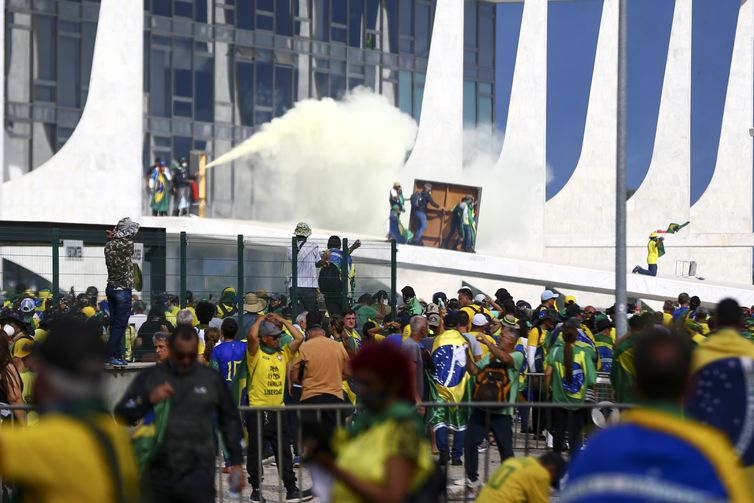 Invasao-8-de-janeiro-Marcelo-Camargo-ABr Congresso e Judiciário retomam sessões após feriado de Carnaval