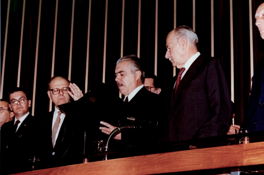 Posse-de-Sarney-2-Arquivo-Senado-Federal Risco de novo golpe ameaçou posse de Sarney e volta da democracia, há 40 anos