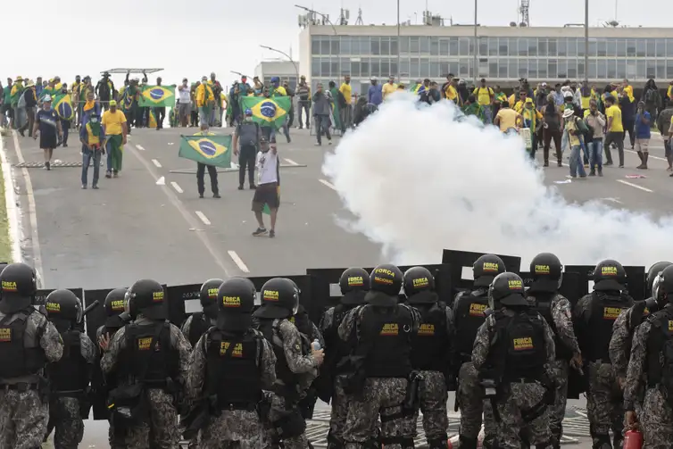 Rampa-do-Concresso-em-confronto-Joedson-Alves-ABr Anistia seria preocupante e mau exemplo, dizem juristas