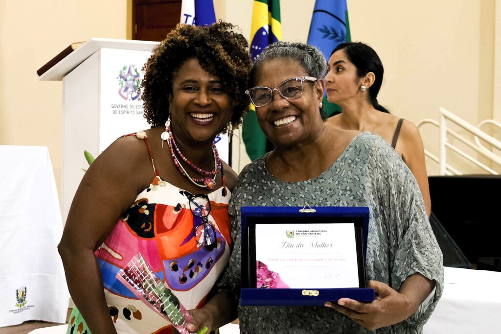 Solene-Dia-Int-Mulher-2025-134-1024x682 Vereadoras e vice-prefeita conclamam valorização das lutas e avanços com políticas públicas