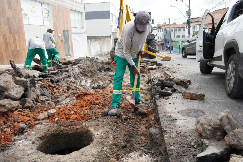 Acoes-da-PMSM-PMSM-3-1-1024x683 Servidores de prontidão, até no feriado, para mutirão de reparos em vias públicas