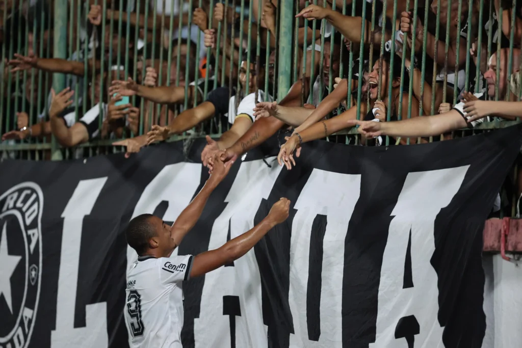 Botafogo-x-Vitor-Silva-Botafogo-1024x683 Três jogos abrem neste sábado a segunda rodada do Brasileirão