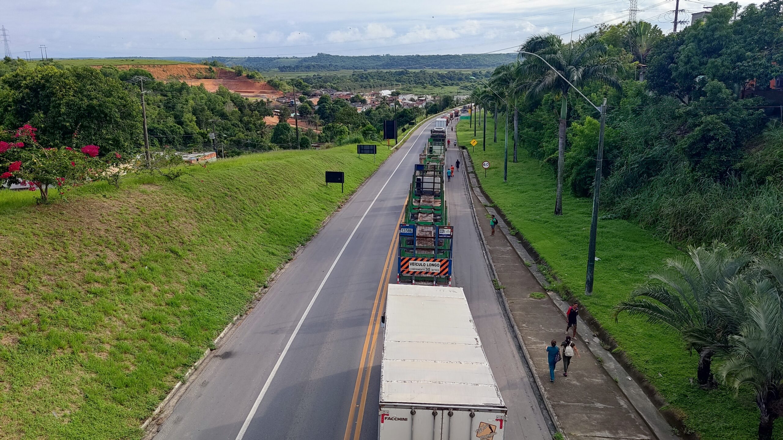 Colisao-BR-101-ponte-Cricare-Gilmar-Henriques-HN-ON-7-scaled Engarrafamento, resgates e morte: colisão entre cinco veículos paralisa ponte da BR-101 em São Mateus
