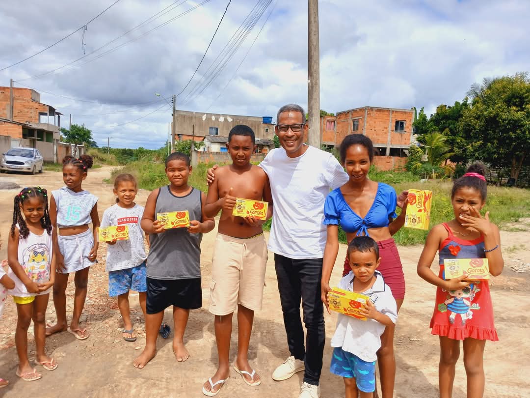Djalma-13 Djalma Borges distribui 400 caixas de bombom na Páscoa Solidária em São Mateus
