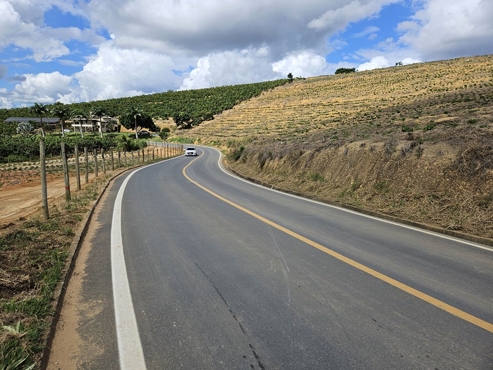 ES-245-Rio-Bananal-Helio-Filho-Secom-ES Em Rio Bananal, Casagrande entrega mais uma restauração de rodovia rural
