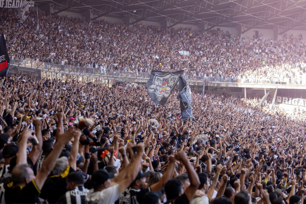 Torcida-do-Atletico-Daniela-Veiga-Atletico-MG-1024x683 Três jogos abrem neste sábado a segunda rodada do Brasileirão