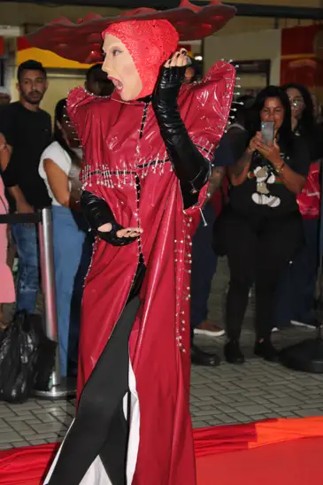 Yasmin-Gaga-Supervia Gagacabana: fãs explicam histeria e gratidão por Lady Gaga