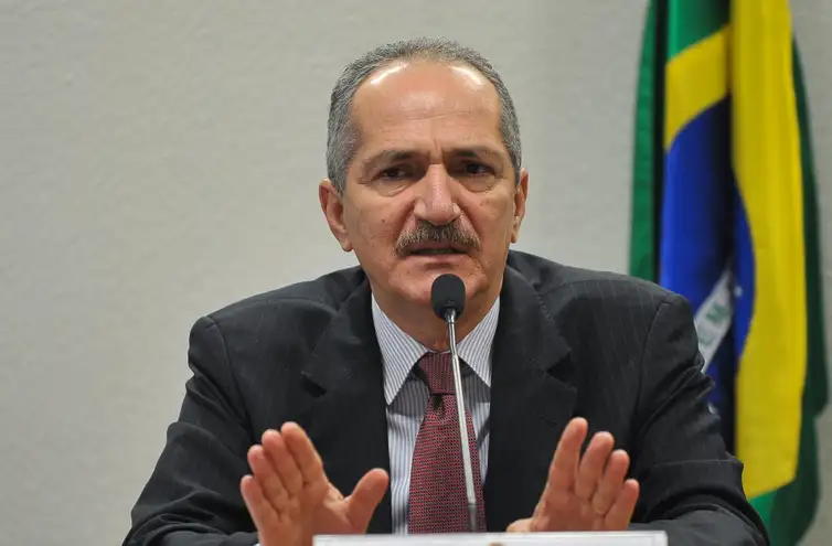 Aldo-Rebelo-Antonio-Cruz-Arquivo-ABr Moraes ameaça prender Aldo Rebelo durante audiência da ação do golpe