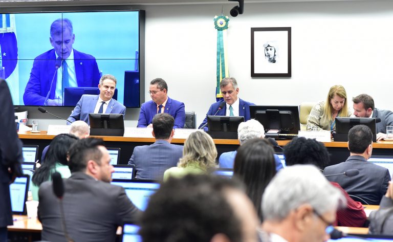 Conselho-de-Etica-Zeca-Ribeiro-Camara-dos-Deputados Gilvan tem mandato suspenso por três meses