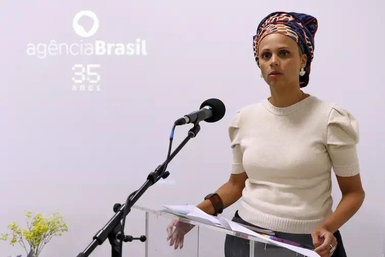 Juliana-Nunes-Bruno-Peres-ABr Agência Brasil celebra 35 anos com homenagens e exposição fotográfica