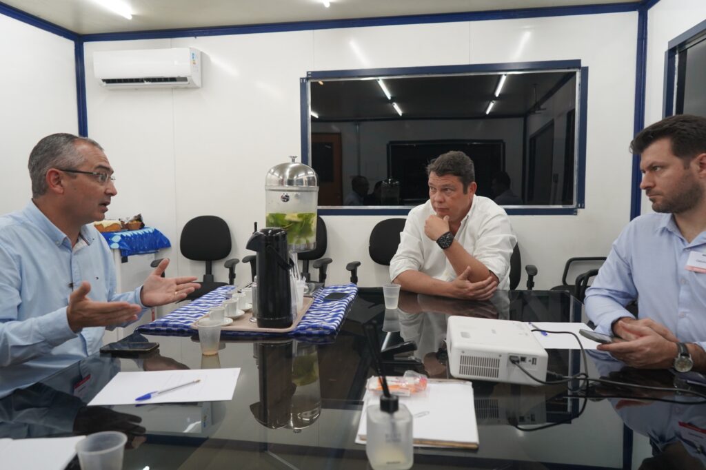 Marcus-na-Orthobom-Maickson-Correa-PMSM-7-1024x682 Para atrair investidores, Marcus visita indústrias no Rio de Janeiro