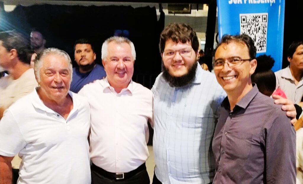 Aecio-com-lideres-MDB-1024x624 Aecio representa MDB de São Mateus em evento pró-Ricardo Ferraço