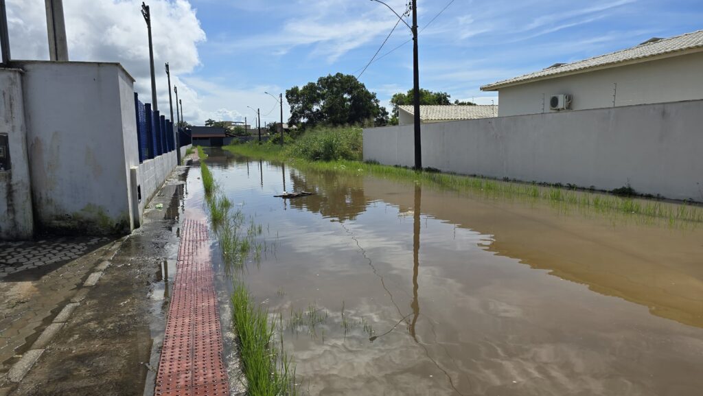 Alagamento-de-Guriri-2-1024x577 Guriri em alerta geral com alagamentos generalizados