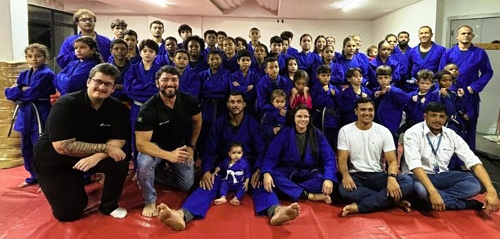 Cerimonia-de-Entrega-de-Kimonos-00-e1749585667661 Projeto de artes marciais recebe ajuda financeira da Suzano