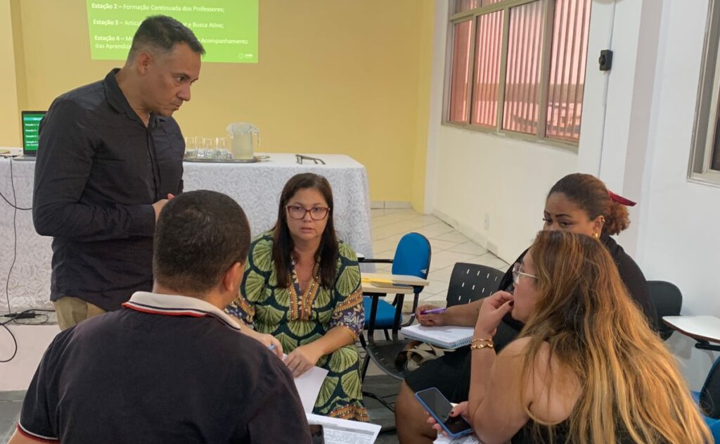 Encontro-C-Barra-05-e1749507942564-1024x631 Suzano inicia encontros formativos para potencializar educação