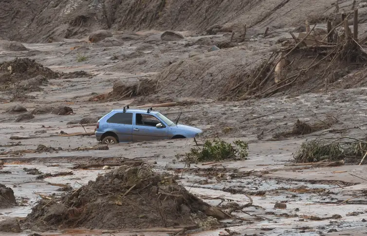 Samarco-Bento-Rodrigues-Antonio-Cruz-Arquivo-ABr Justiça da Holanda marca audiência sobre caso Samarco para 14 de julho