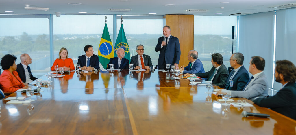 54672678209_64e49f76ef_o-1024x469 Lula autoriza Curso de Medicina no Ceunes em São Mateus
