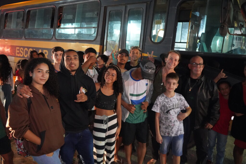 Circo-1-PMSM-6-1024x683 Prefeitura leva mais de 500 estudantes ao circo em São Mateus