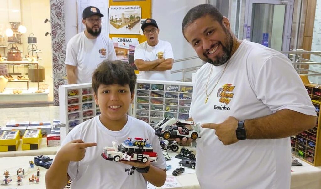 Colecionadores-1-HWSC-2-Matheus-1024x604 Miniaturas sobre rodas: exposição de carros encanta público em shopping de São Mateus
