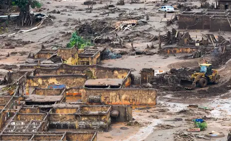 Mariana-barragem-de-Fundao-Antonio-Cruz-ABr Lula anuncia R$ 3,7 bi para atingidos por lama da barragem em Mariana