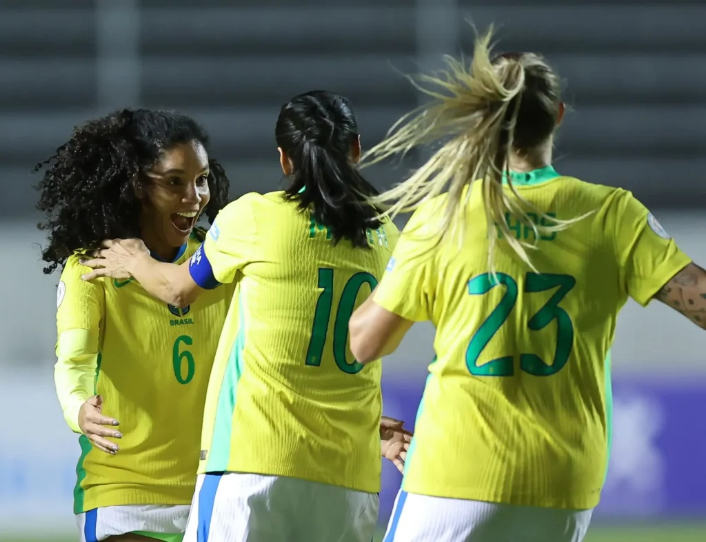 Yasmin-Brasil-Livia-Villas-Boas-CBF-1024x786 Brasil goleia Paraguai e vai à semifinal Copa América Feminina