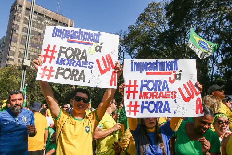 Ato-em-Sao-Paulo-Cadu-Pinotti-ABr-2 Ato em São Paulo pede anistia a Bolsonaro e exalta Trump