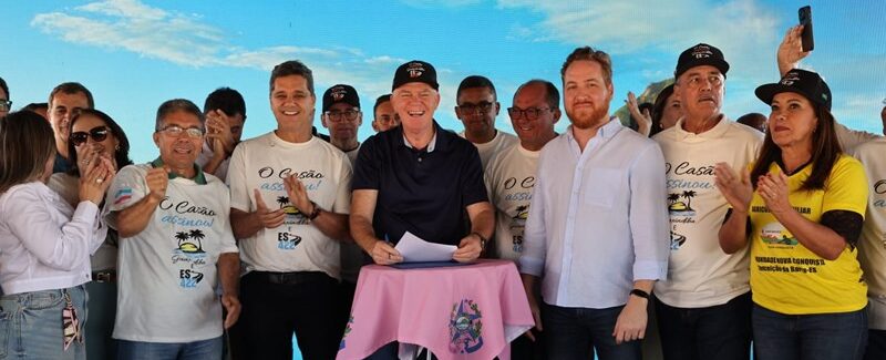 Casao-em-Conceicao-da-Barra-Helio-Filho-Secom-ES-e1759112303242 Casagrande inaugura travessia por balsa no Rio Cricaré e anuncia novos investimentos em Conceição da Barra