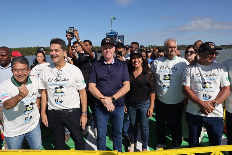 Casao-na-balsa-Helio-Filho-Secom-ES-4 Casagrande inaugura travessia por balsa no Rio Cricaré e anuncia novos investimentos em Conceição da Barra