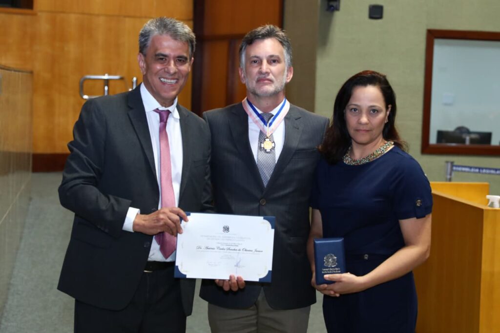 Jose-Esmeraldo-medicos-Divulgacao-25-1024x682 Assembleia Legislativa homenageia médicos com comenda e debate desafios da profissão