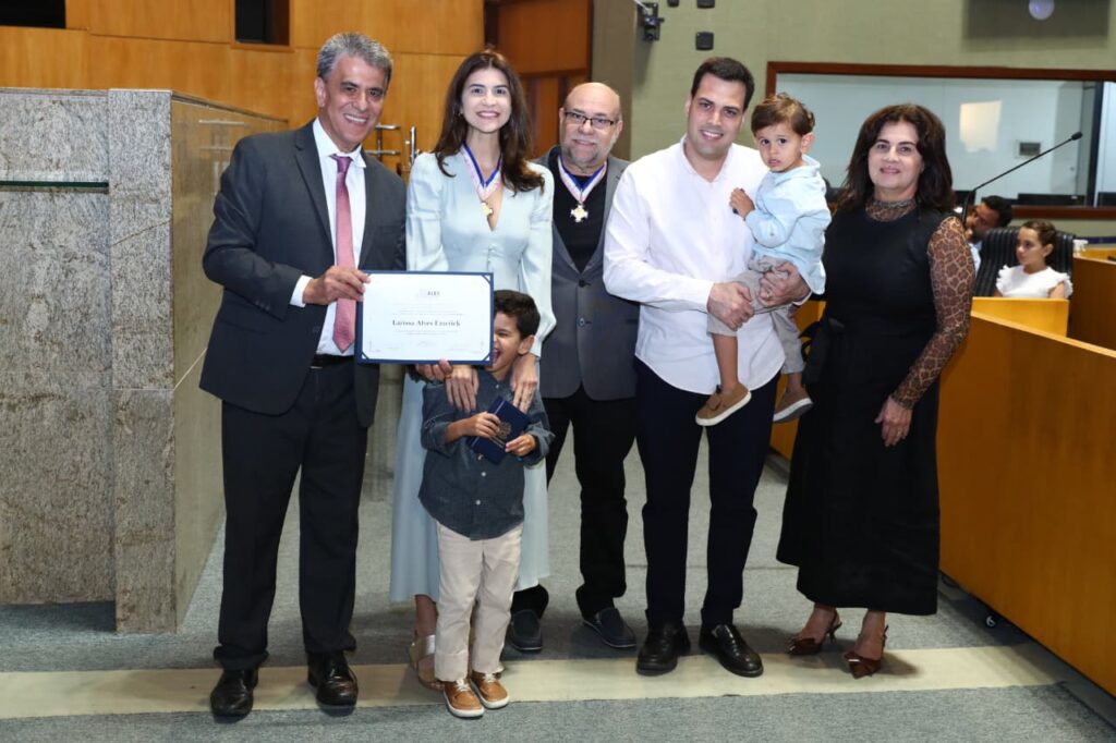 Jose-Esmeraldo-medicos-Divulgacao-26-1024x682 Assembleia Legislativa homenageia médicos com comenda e debate desafios da profissão
