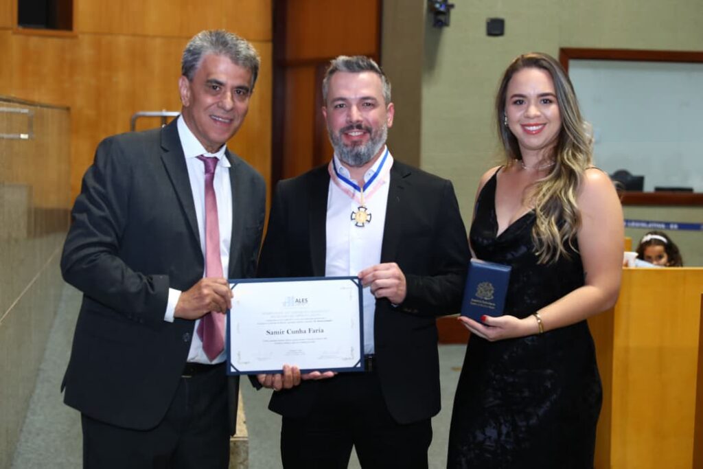 Jose-Esmeraldo-medicos-Divulgacao-4-1024x683 Assembleia Legislativa homenageia médicos com comenda e debate desafios da profissão