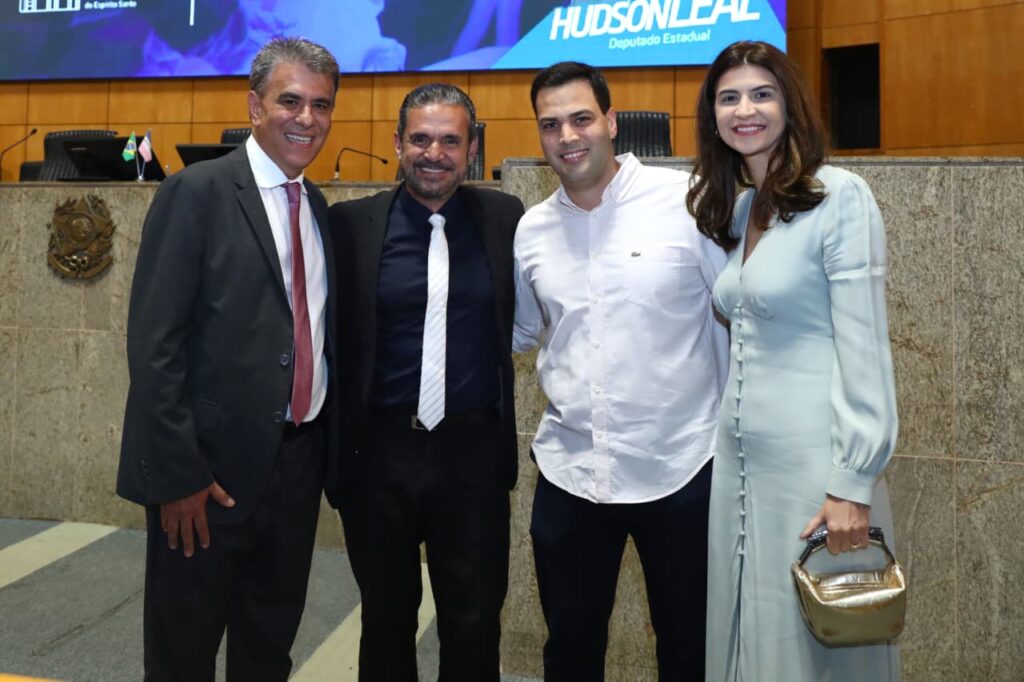 Jose-Esmeraldo-medicos-Divulgacao-8-1024x682 Assembleia Legislativa homenageia médicos com comenda e debate desafios da profissão