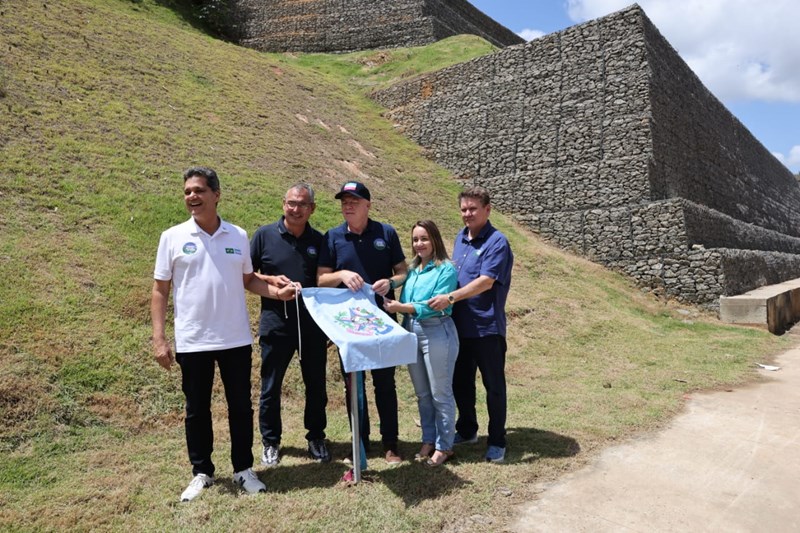Casao-na-Ladeira-do-Besouro-Helio-Filho-Secom-ES Casagrande visita complexo de saúde e garante mais recursos para São Mateus