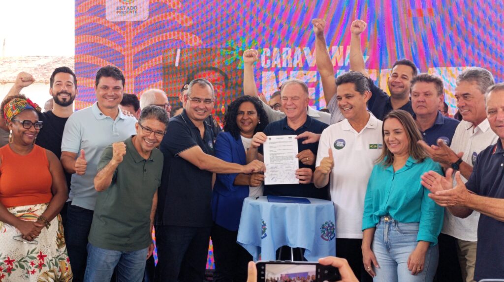 Casao-no-Porto-de-Sao-Mateus-GH-1024x574 Casagrande visita complexo de saúde e garante mais recursos para São Mateus