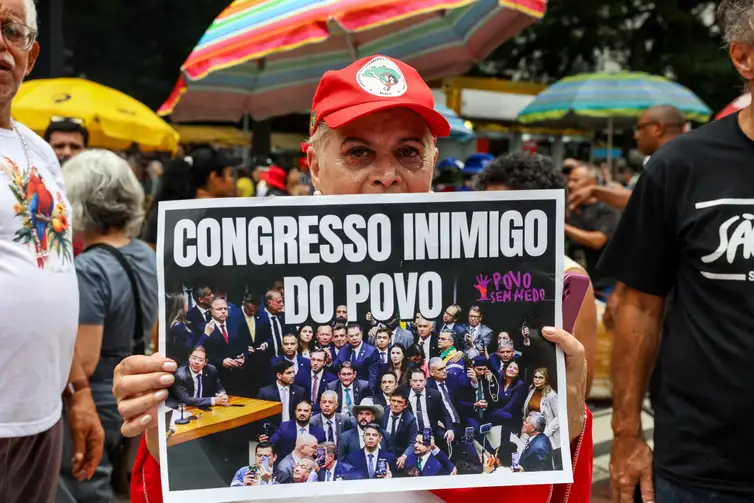 Ato-contra-dosimetria-Rovena-Rosa-ABr-2 Em várias capitais, manifestantes vão às ruas contra PL da Dosimetria