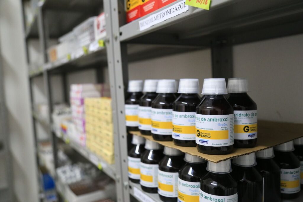 Medicamentos-UBS-Seac-e-Vila-Nova-1024x682 Em Brasília, São Mateus conquista selo de boas práticas para eliminação da sífilis congênita