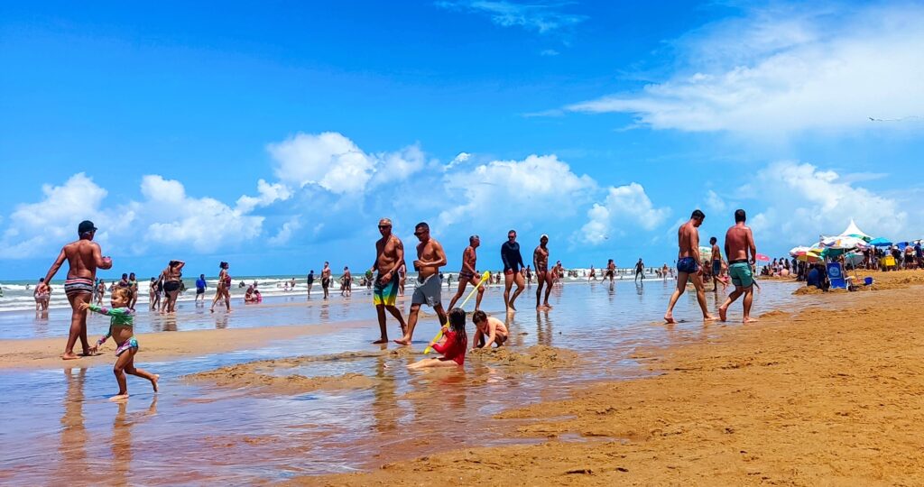 Praia-de-Guriri-Gilmar-Henriques-HNO-2-1024x540 Verão Guriri 2026 estreia com Tatau no show da virada e atrações nacionais até o Carnaval