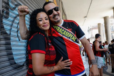 Valeria-e-Eduarda-Fernando-Frazao-ABr Famílias comemoram o tetra do Flamengo na Libertadores