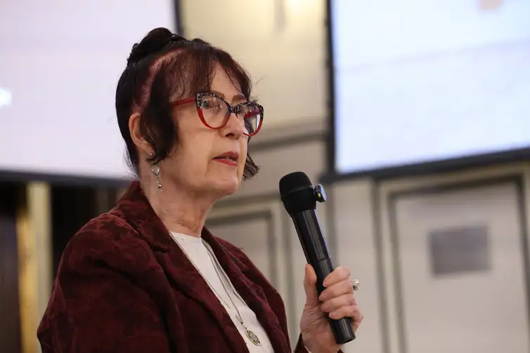 Hanna-Charlier-Rovena-Rosa-ABr Pesquisa aponta que brasileiros têm pouco conhecimento do Holocausto