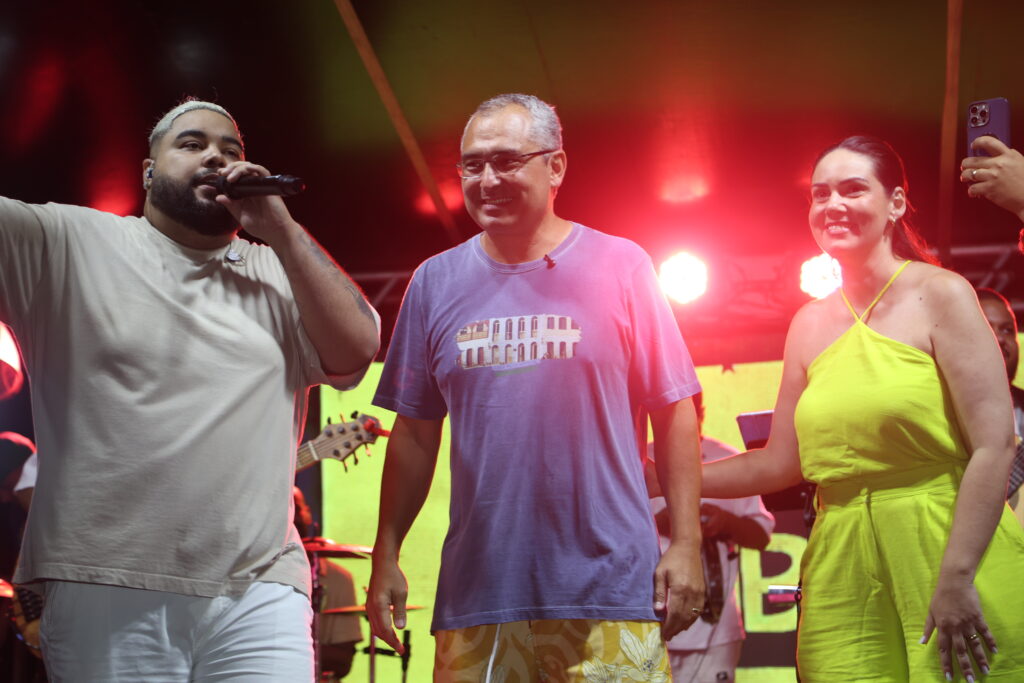 Luau-Guriri-PMSM-5-1024x683 Em Guriri, luau na praia fortalece o turismo e garante lazer aos moradores
