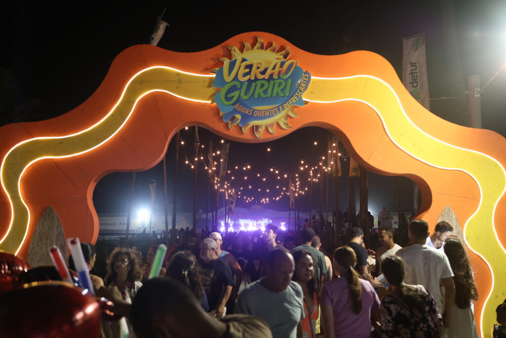 Luau-Guriri-PMSM-6-1024x683 Em Guriri, luau na praia fortalece o turismo e garante lazer aos moradores