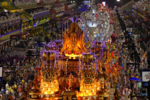 Carnaval-2020-Viradouro-Fernando-Grilli-Riotur-1-300x200-1 De Bethânia a Laíla: os desfiles que marcaram os últimos títulos do Grupo Especial