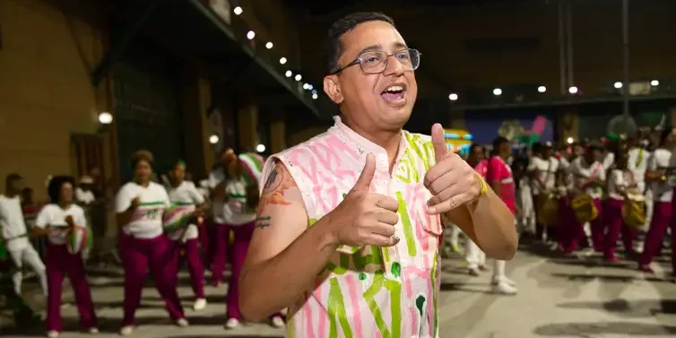 Carnavalesco-Sidnei-Franca-Mangueira-JM-Arruda-Mangueira-e1770860632876 Amazônia negra será protagonista no desfile da Mangueira em 2026